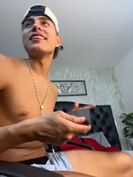 Lander_Cruz live