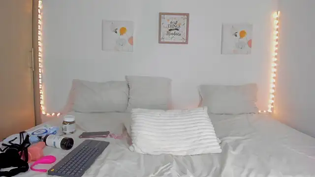Meegan_Greey live