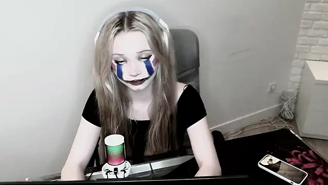 Dustkiss live
