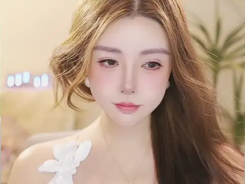 Qiaoqiao__ live