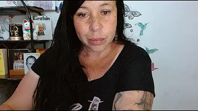 LauraMallioni live