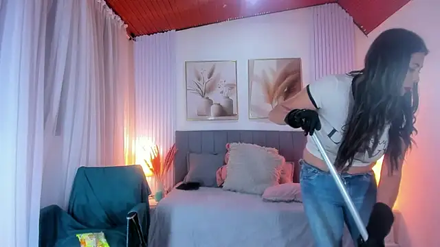 _lara1 live