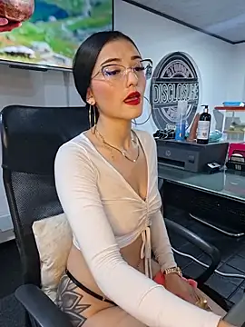 Jade_connor live