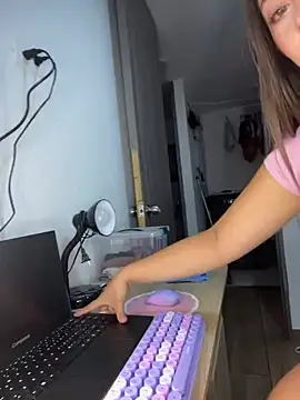 mia_bornner live