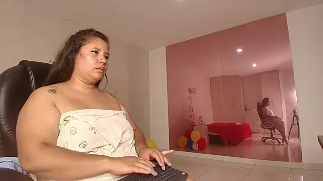 SensualMoonX live