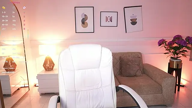 EmilyTurneer live