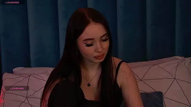 ArianaLim live
