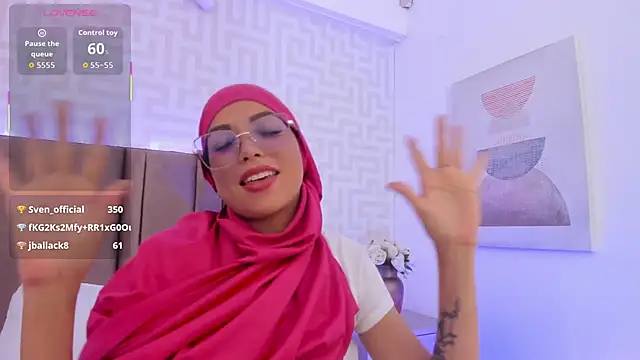 naishaa_ live