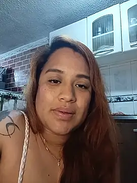 AriaGomez_ live