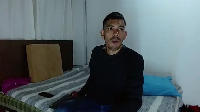 JohanyLatino live