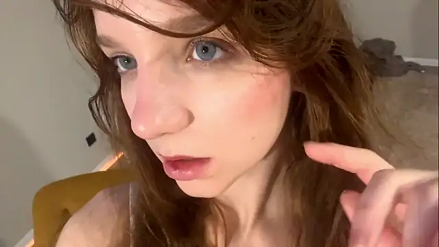 Kissme_Kira live