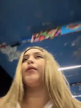lunablossom_ live