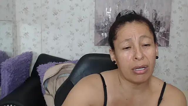 mature_martina live