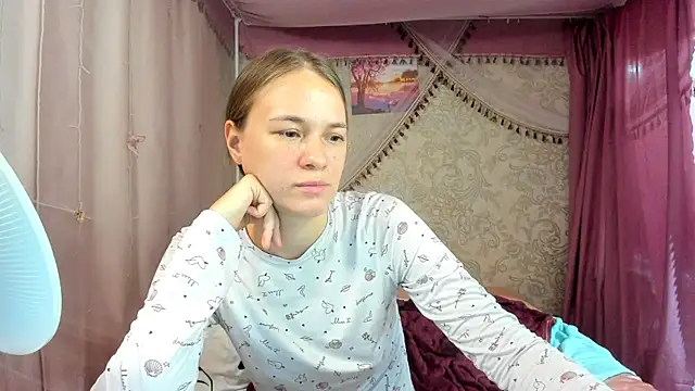 leila_bambi_ live