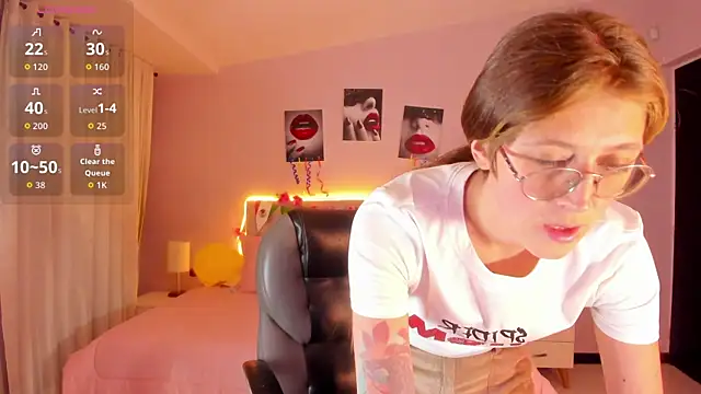 Emily_Warren_ live