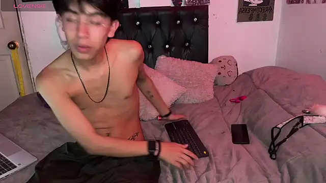 Violett_Danteex live