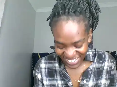 Lola_Allure live