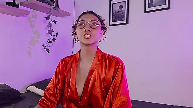 Mia_belmont live
