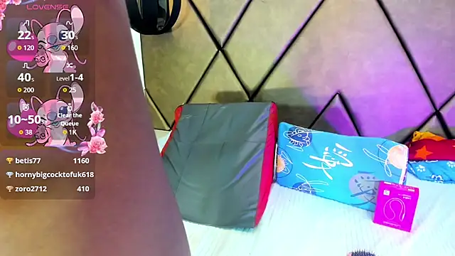 PenelopeGuzman__ live