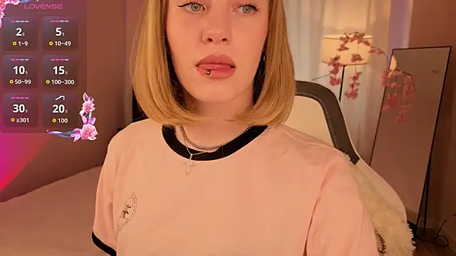 EvaHamilton live