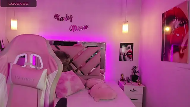 Karly_moon live