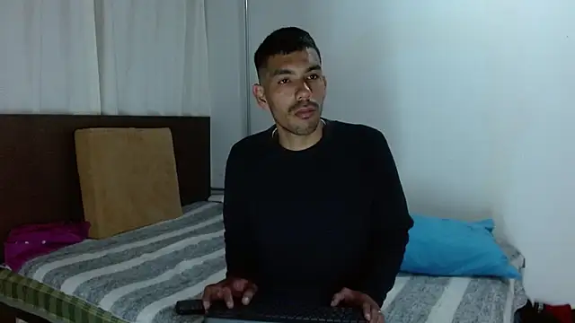 JohanyLatino live