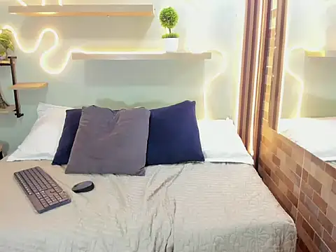 Amber_Milers live