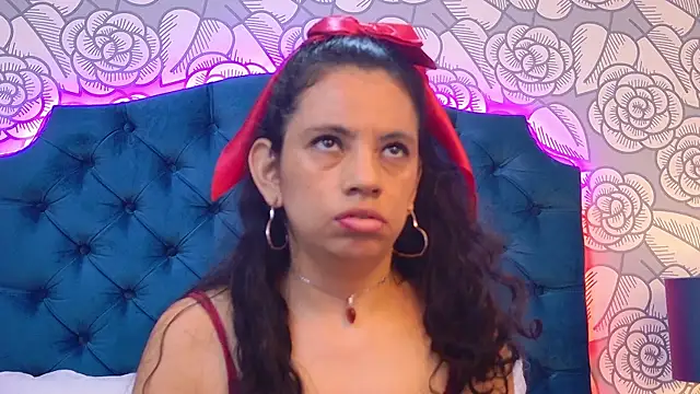 KimberlyMonroee live