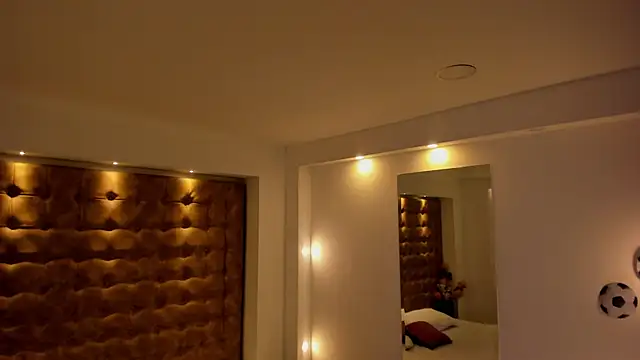 violet_giraldo live