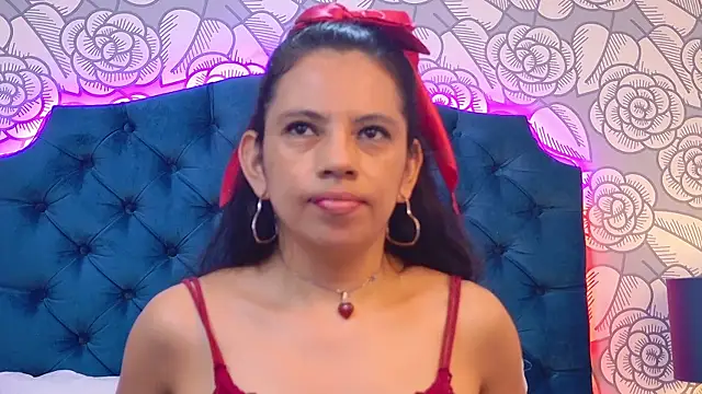 KimberlyMonroee live