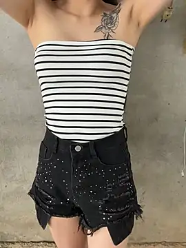 MiuMiu-Babyy live