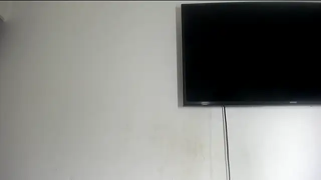 Fox_Loves live