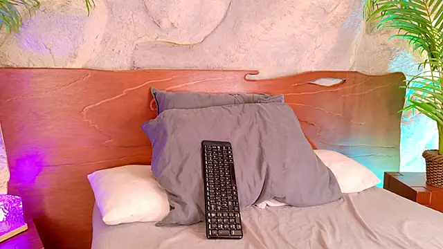 alisonn_moon live