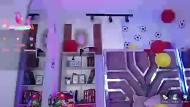 Eva__Walker live