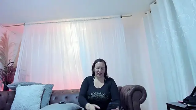 Anyelina_milf live
