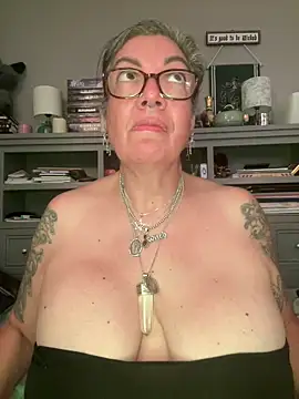 dieseldame1313 live
