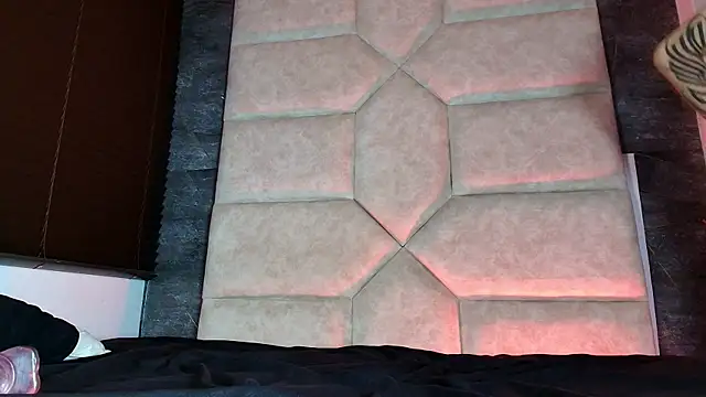 Divine_____ live