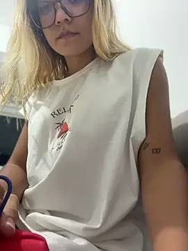 Pretty_roxxyy live