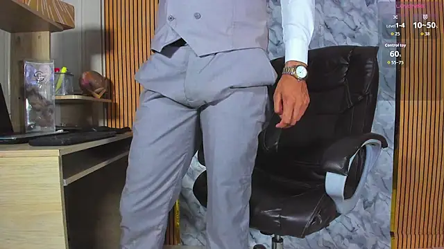 Hideintheoffice live