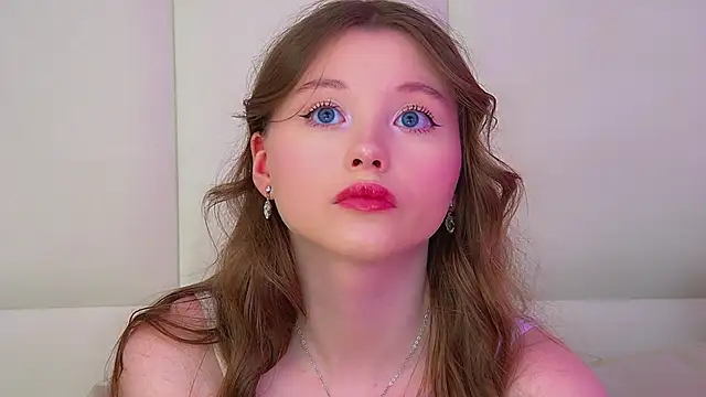 KeiraAsti live