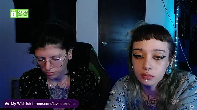 lovelockedlips live