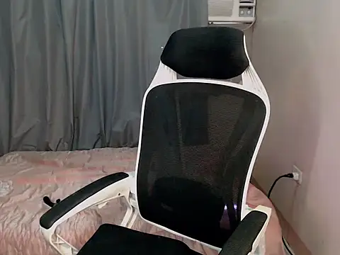 urcurlydiva live
