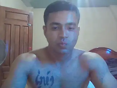 User_02_ live
