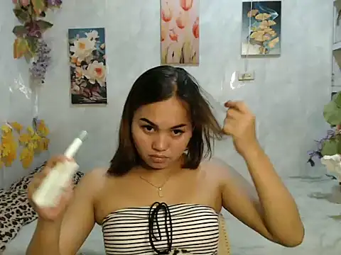 ur_asiankat live