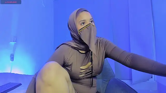 Aminaa_Kaarim live
