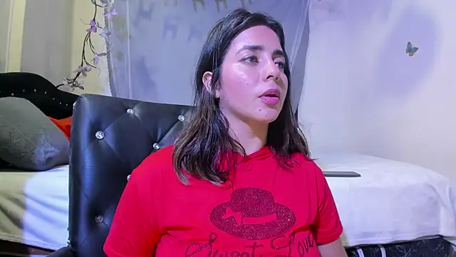 1julianasalazar live