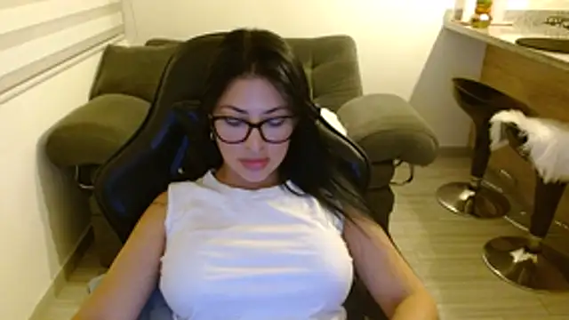 Mia_Paradis live