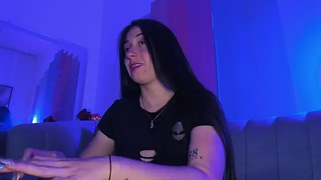 JuliethCruz_ live
