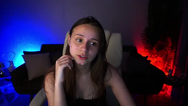 TinyNatalie live