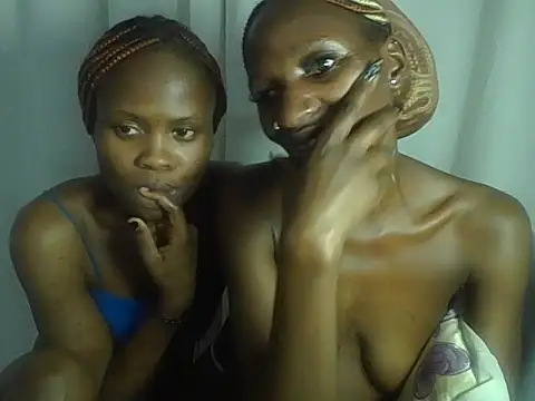 SleekCandy_petites live